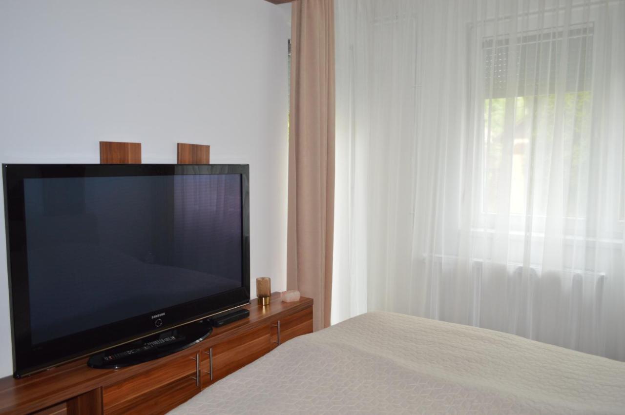 Angela Apartman Hajduszoboszlo Ngoại thất bức ảnh