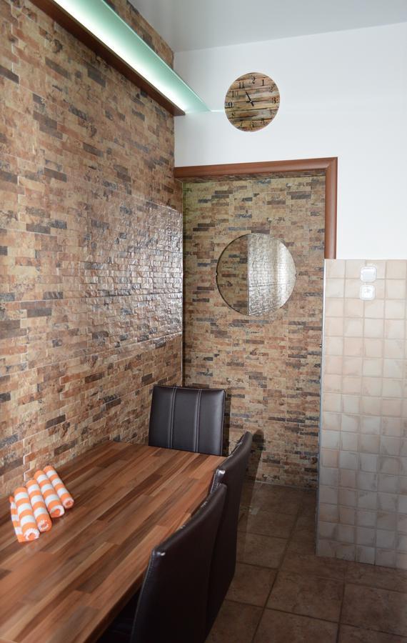 Angela Apartman Hajduszoboszlo Ngoại thất bức ảnh
